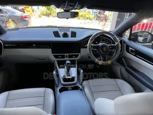 Porsche Cayenne S AWD 2019 Black