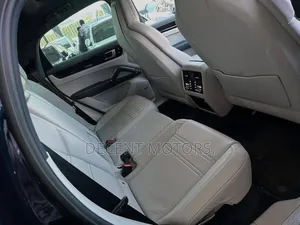 Porsche Cayenne S AWD 2019 Black