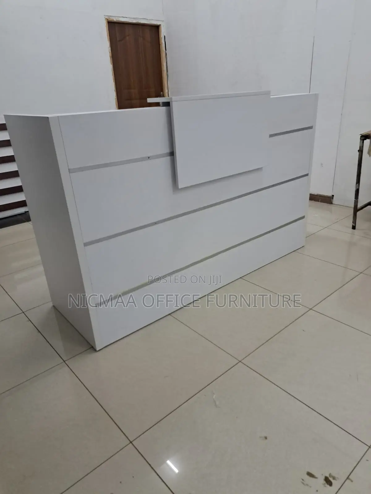 Professional First Impressions Reception Desk