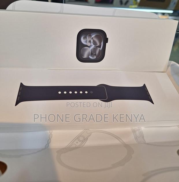Apple Watch Series 11 46mm - main view