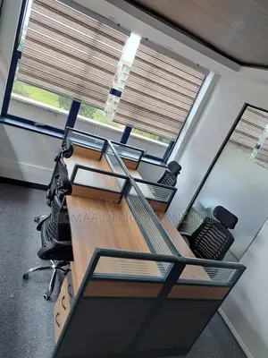 4-Way Modern, Collaborative Ergonomic Workstation