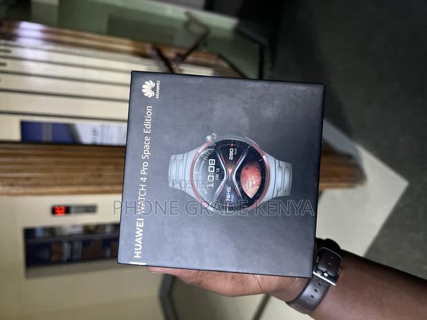 Huawei Watch 4 Pro Space Edition - main view