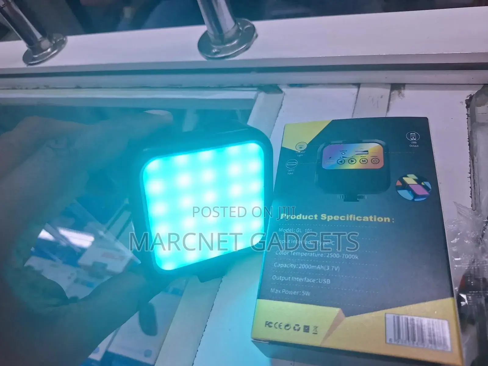 Rechargeable Full Color Fill Light for Camera and Phone With 2000mah