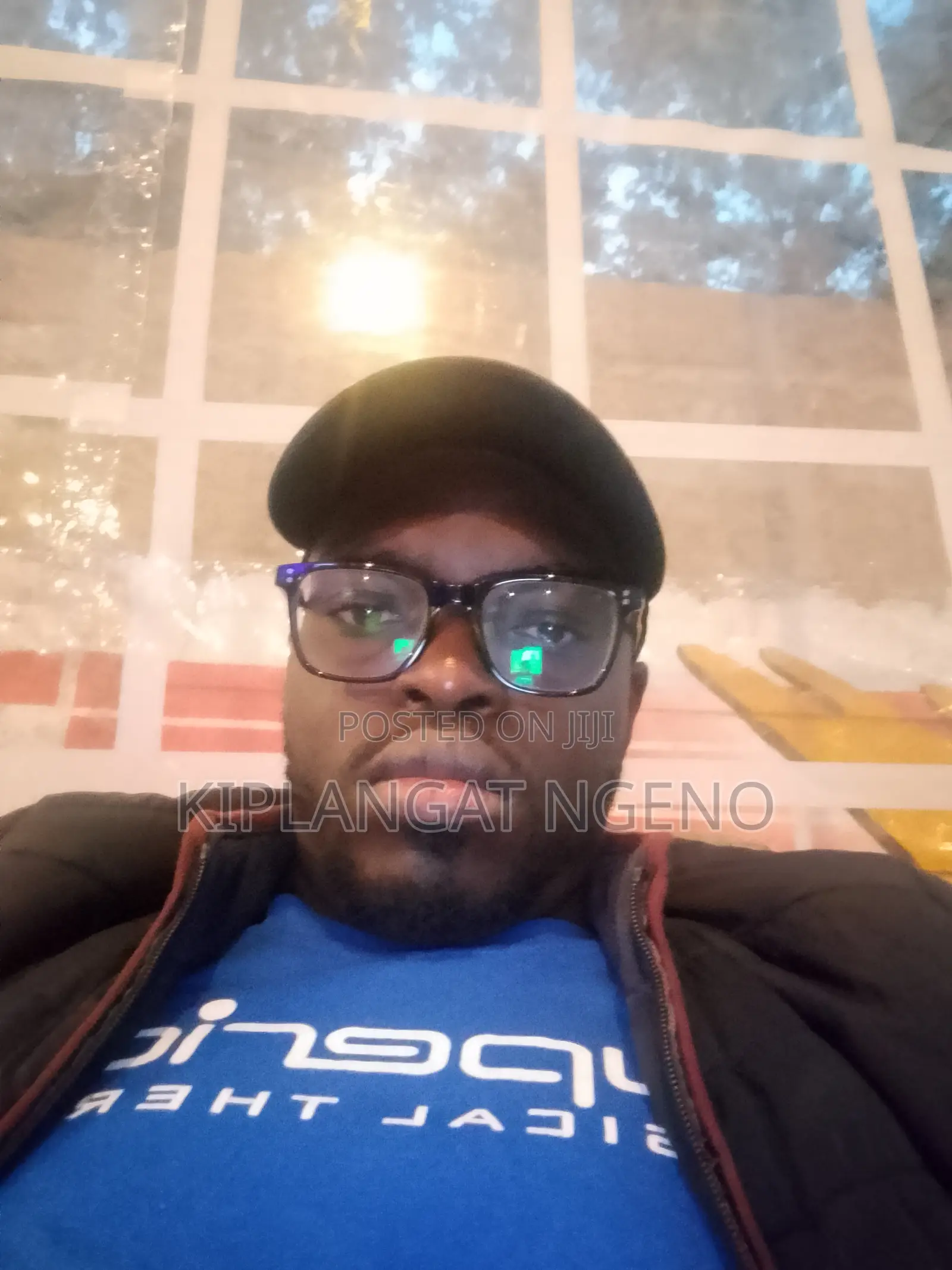 Cyber Cafe Attendant