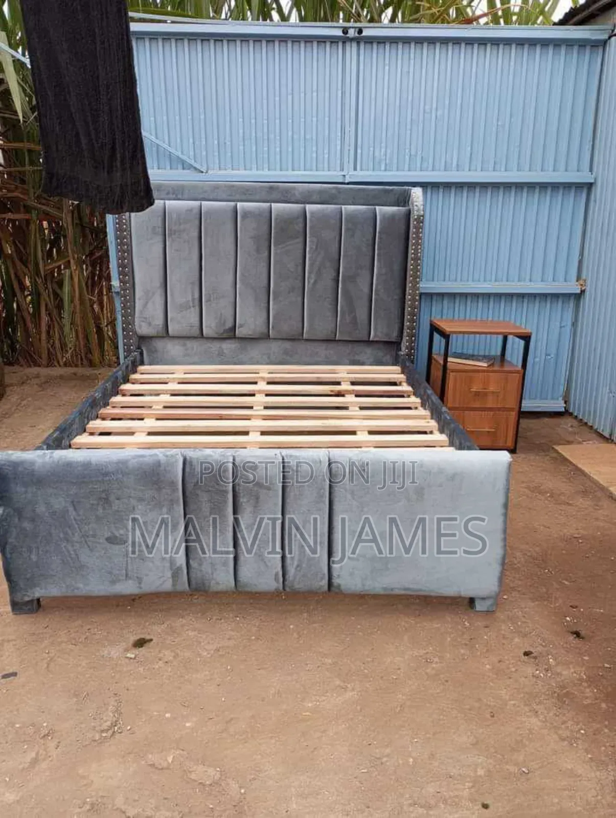 5 by 6 Chester Bed