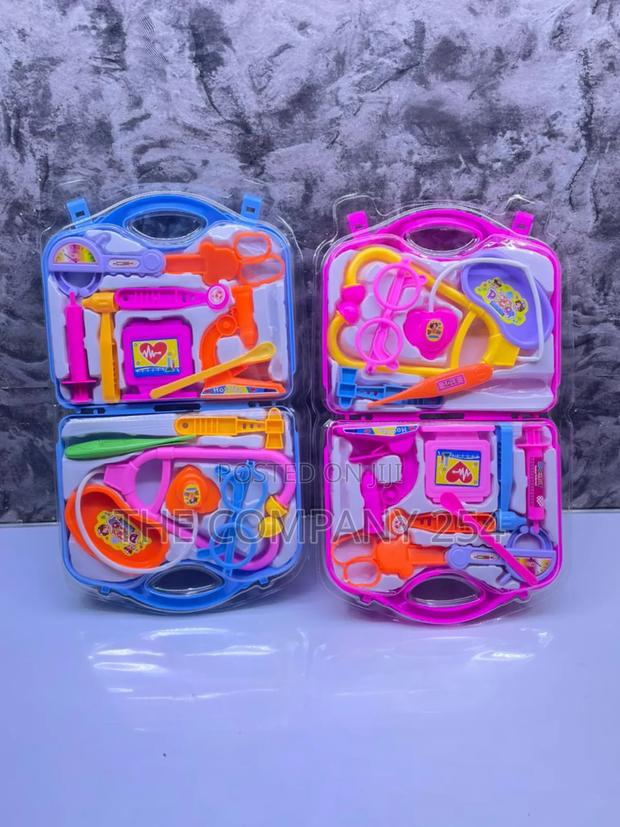 Kids Pretend Play Doctor/Nurse Set With a Storage Case - thumbnail 3