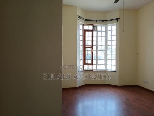 5bdrm Mansion in Runda for rent - thumbnail 7