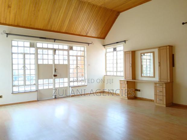 5bdrm Mansion in Runda for rent - thumbnail 8