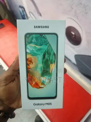 New Samsung Galaxy M05 64 GB Green