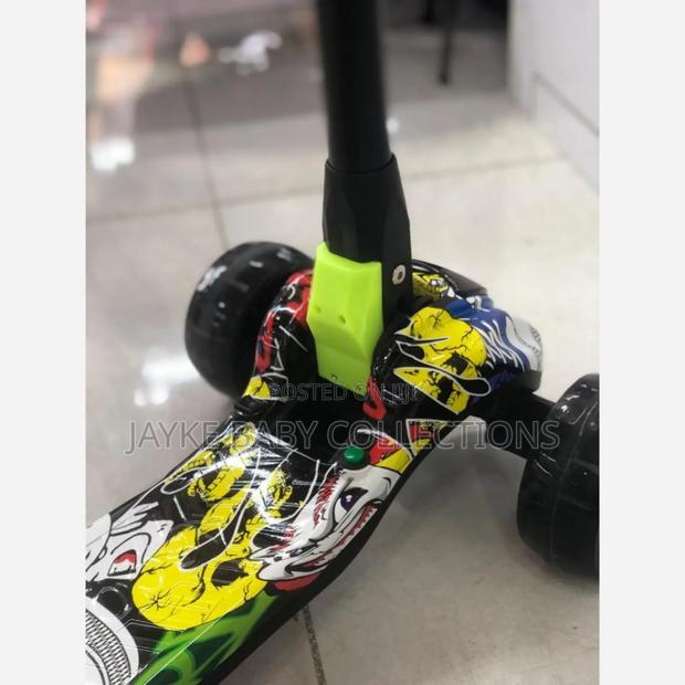 Kids Scooter With Lights, Music Smoke Effects - thumbnail 5