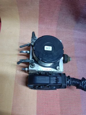 Abs Pump Nissan Note E12 2014