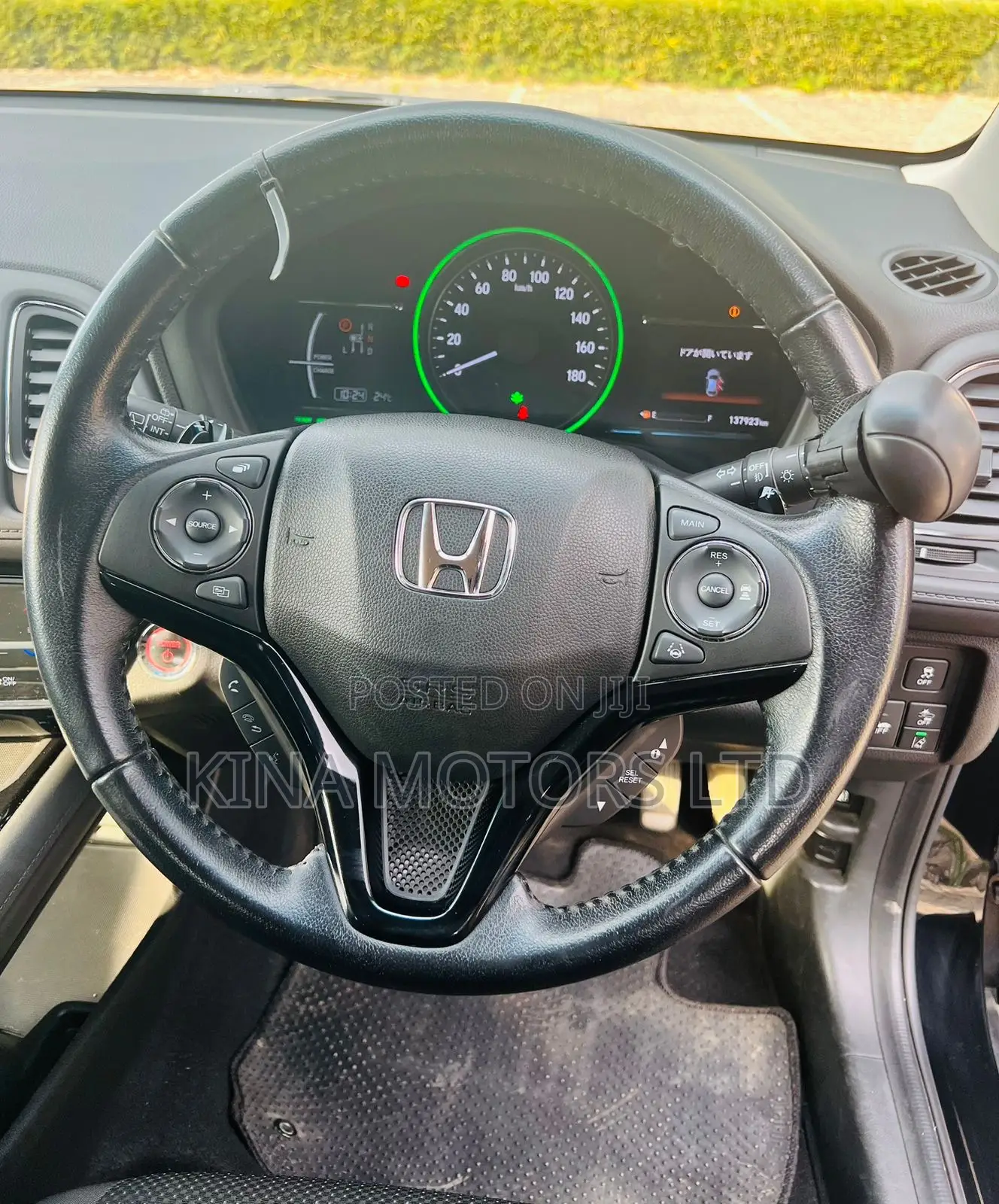 Honda Vezel 1.5 Hybrid 4WD 2018 Black