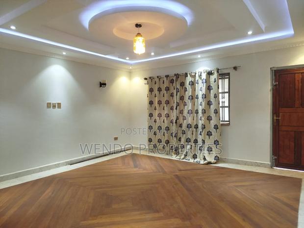 7 Bedroom Commercial - thumbnail 6