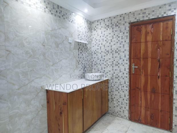 7 Bedroom Commercial - thumbnail 14