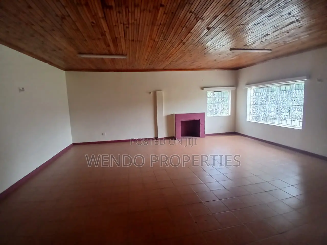 7 Bedroom Commercial House