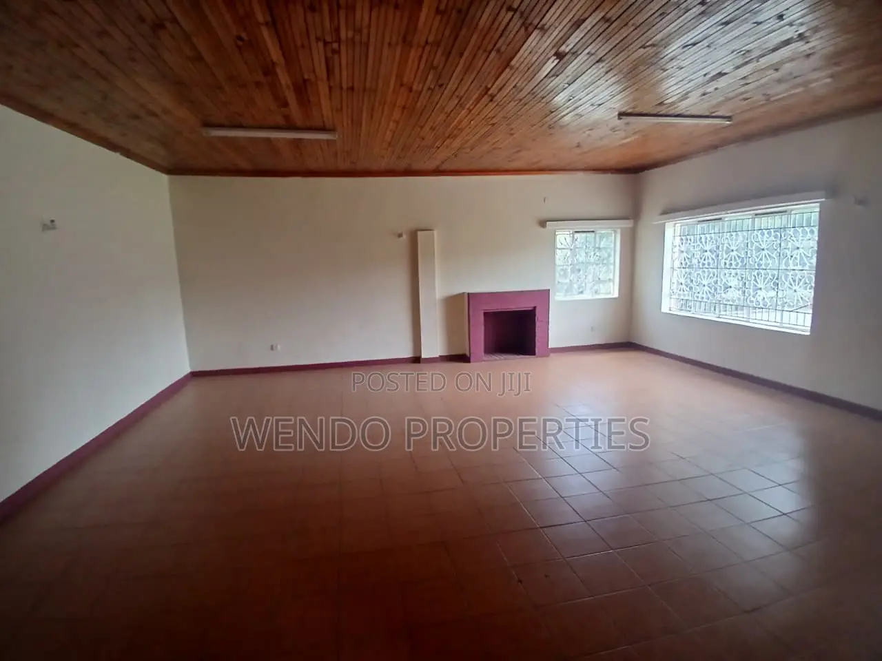 7 Bedroom Commercial House