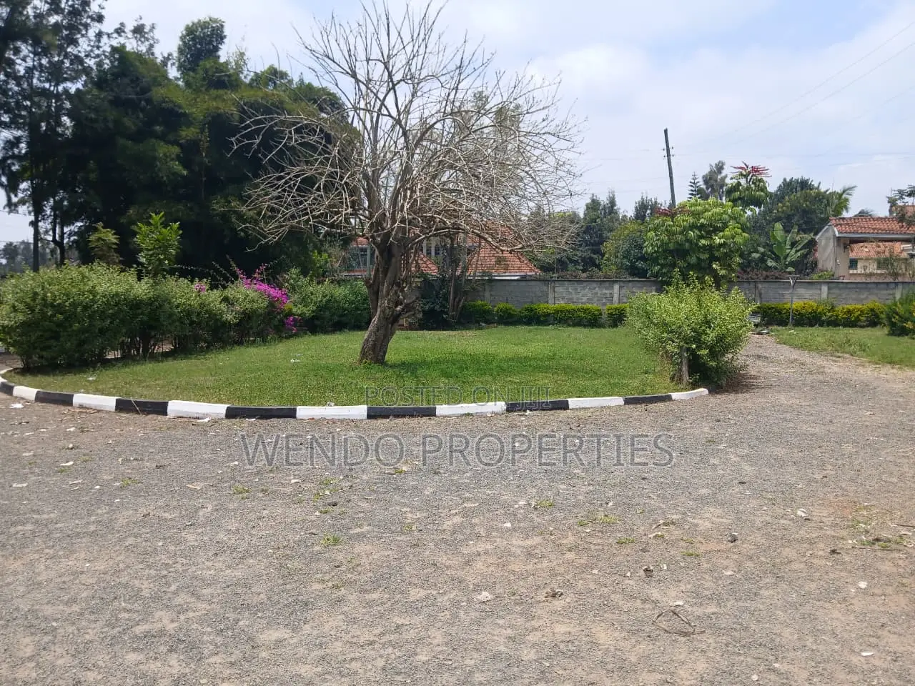 7 Bedroom Commercial House