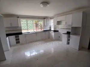 5 Bedroom Commercial House