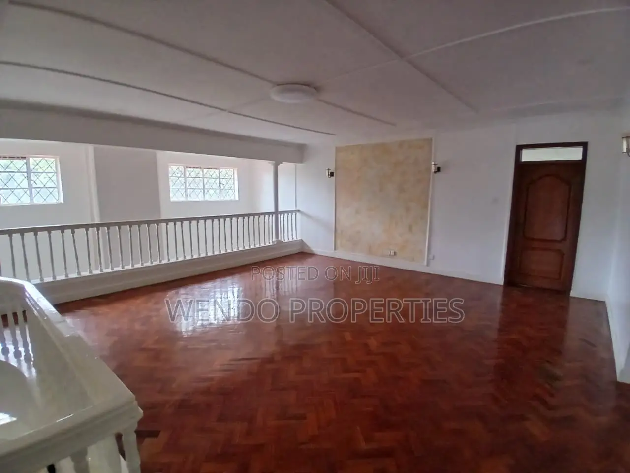 5 Bedroom Commercial House