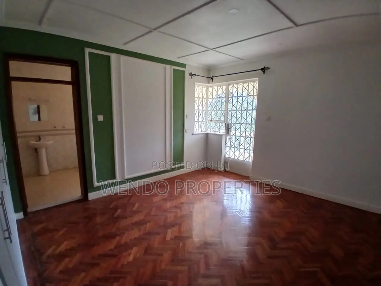 5 Bedroom Commercial House