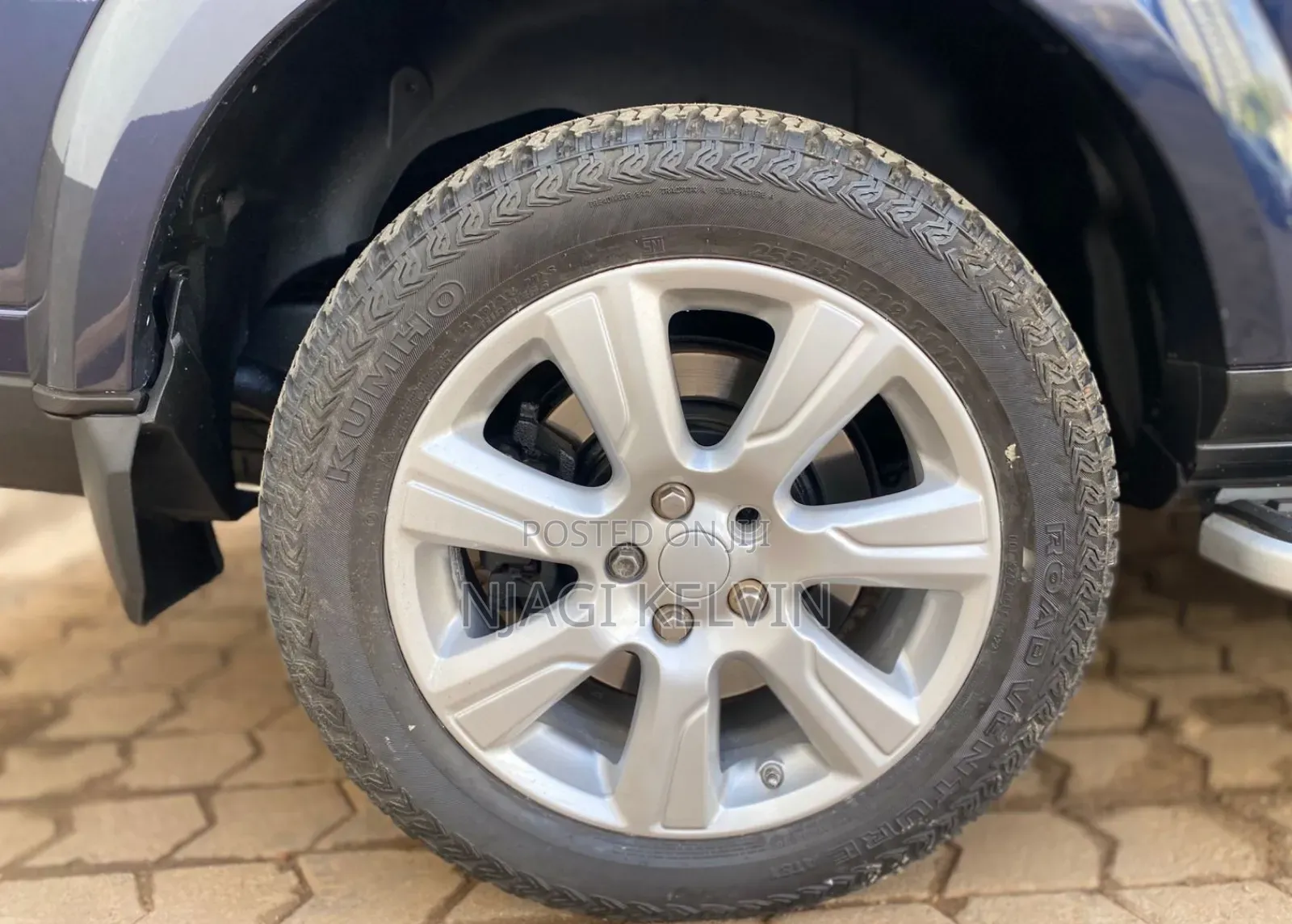 Land Rover Discovery 2015 Blue