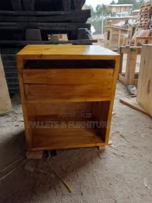 Classic Side Table