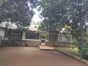 3bdrm Bungalow in Galleria, Karen C for rent