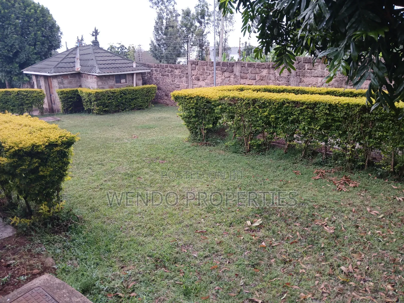 4bdrm Bungalow in Karen for rent