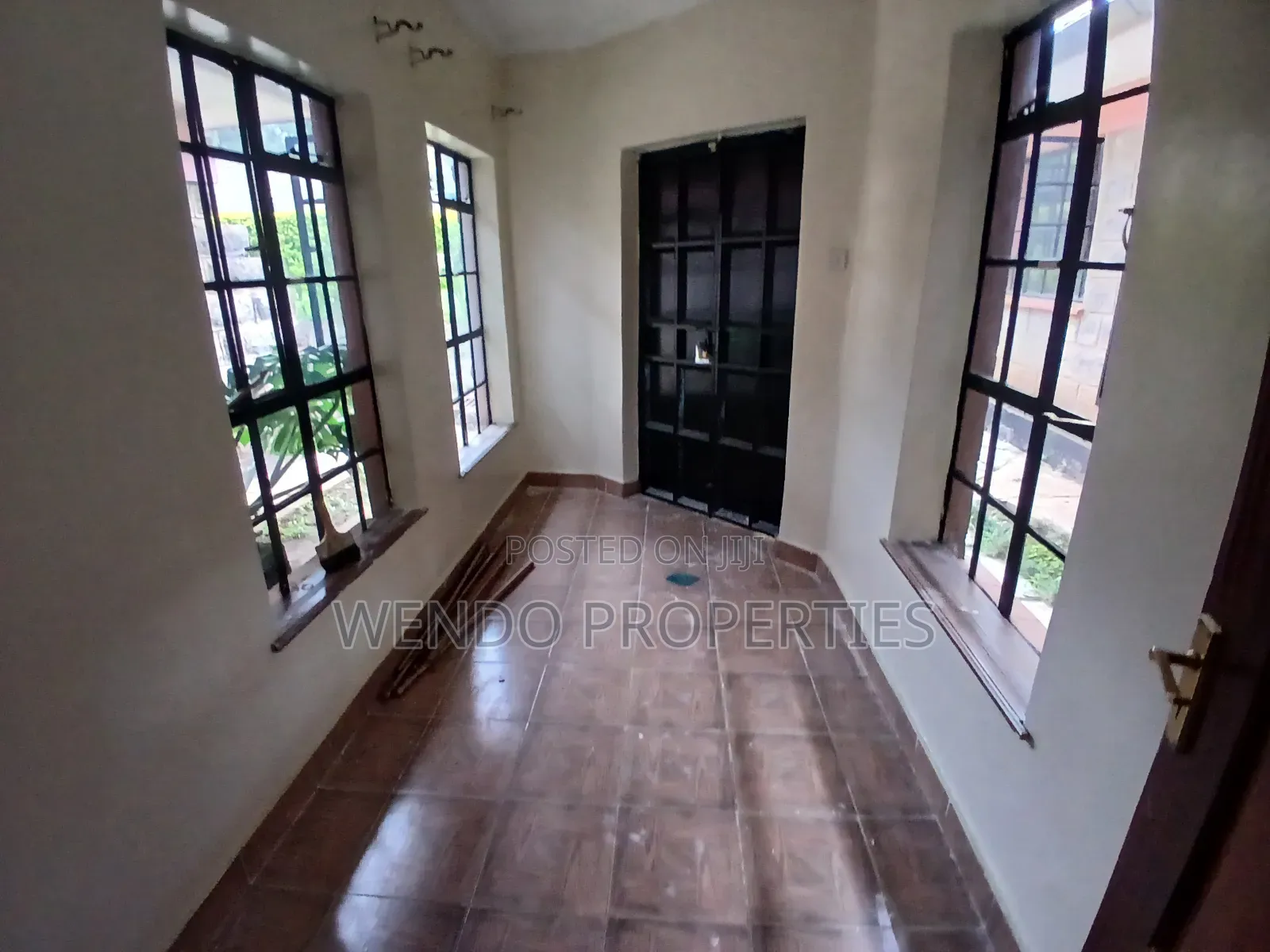 4bdrm Bungalow in Karen for rent