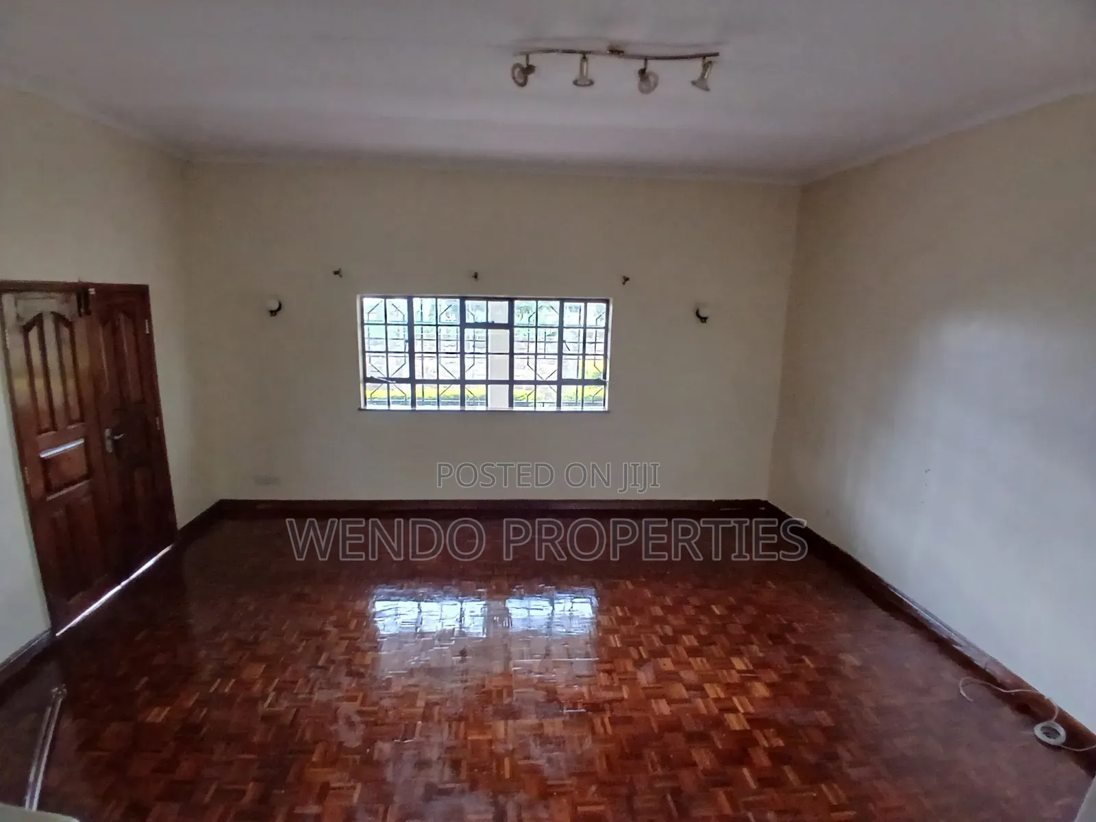 4bdrm Bungalow in Karen for rent