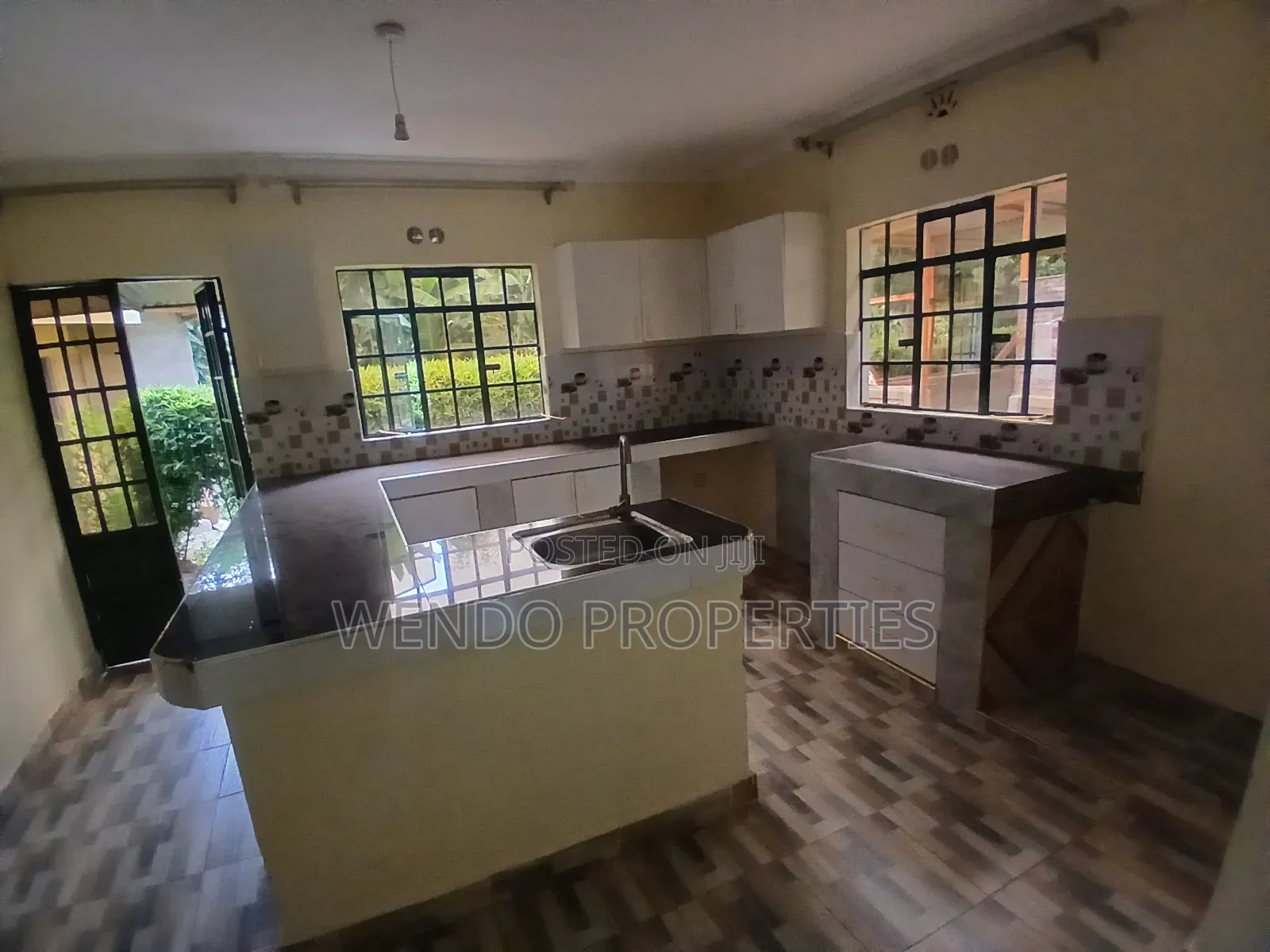 2bdrm Bungalow in Karen for rent