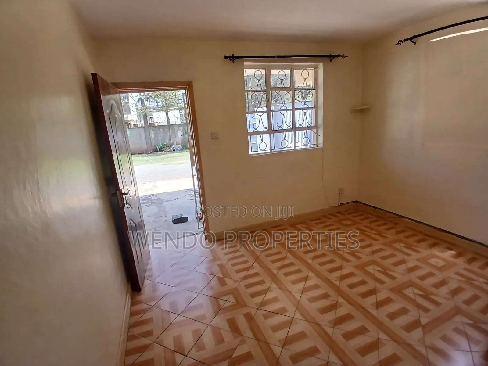 2bdrm Chalet in Karen for rent