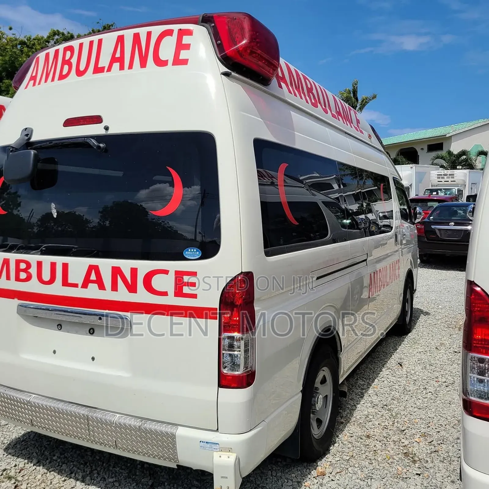 Toyota HiAce 2018 White