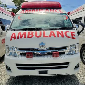 Toyota HiAce 2018 White