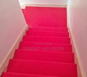 Elegant Wall to Wall Carpet for Apartment Stairs