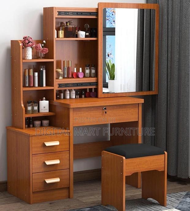 Dressing Table: Madam Boss Dressing Table With a Small Seater - thumbnail 4