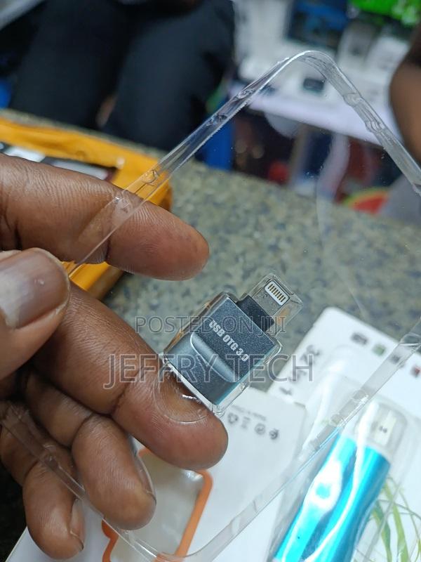 iPhone Otg Adapter Usb Female to Lightning Male Usb - thumbnail 3
