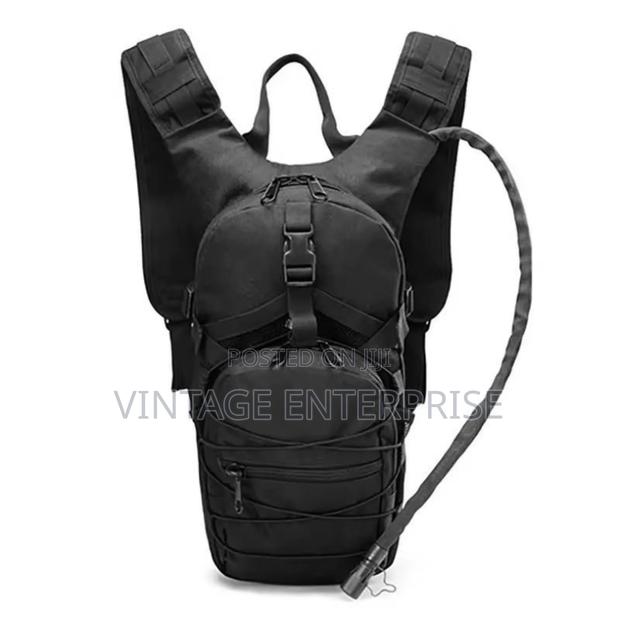 Hydration Camel Backpack With 3l Water Bag - thumbnail 3