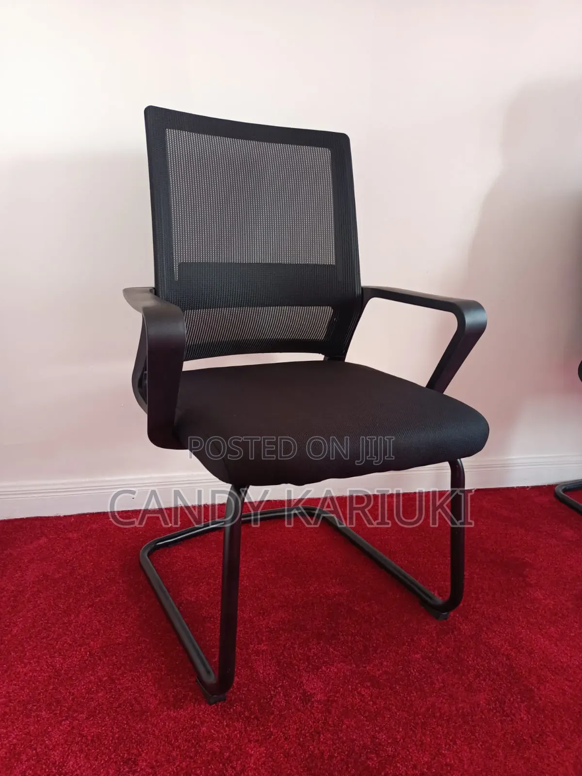 Black Comfortable Visitors Chair