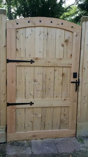 Pallet Wood Doors & Gates