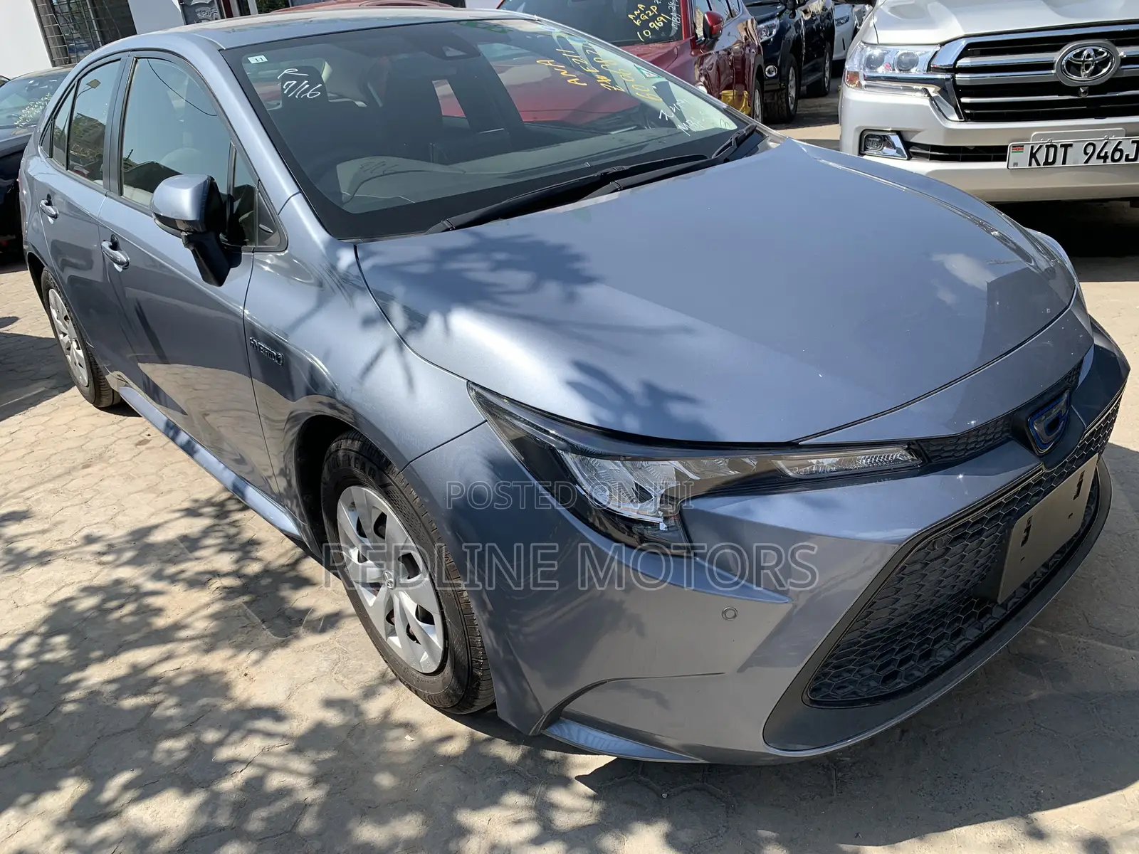 Toyota Corolla LE Eco (1.8L 4cyl 2A) 2018 Gray