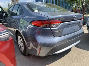 Toyota Corolla LE Eco (1.8L 4cyl 2A) 2018 Gray