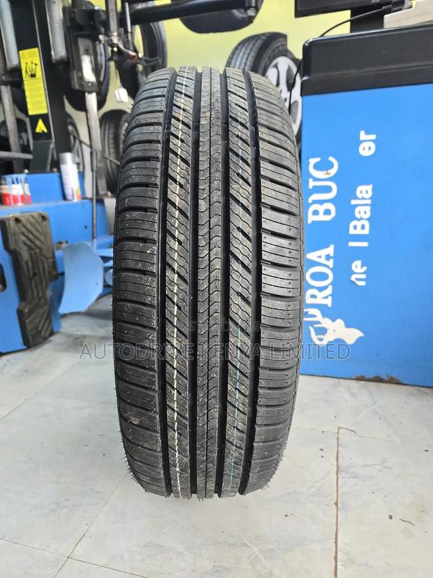 225/65r17 Double King Tire - thumbnail 2