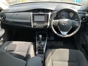 Toyota Corolla Fielder 1.5 Petrol AWD 2018 Silver