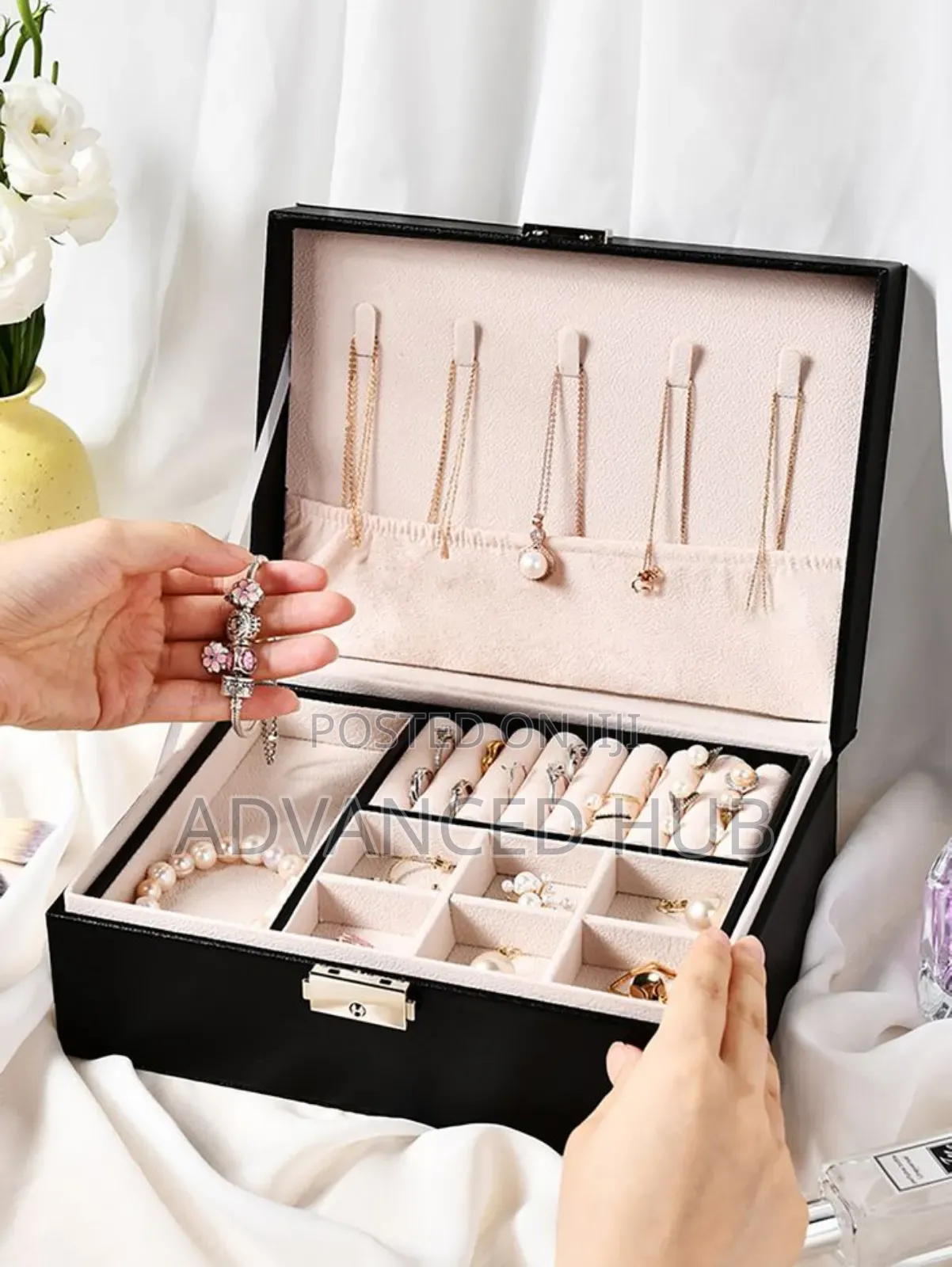 Exquisite Large Capacity Travel Jewelry Organizer