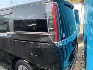 Toyota Noah 2.0 AWD (7 Seater) 2018 Black