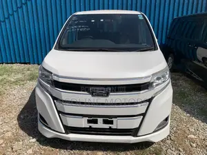 Toyota Noah 2.0 FWD (7 Seater) 2018 White