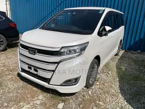 Toyota Noah 2.0 FWD (7 Seater) 2018 White