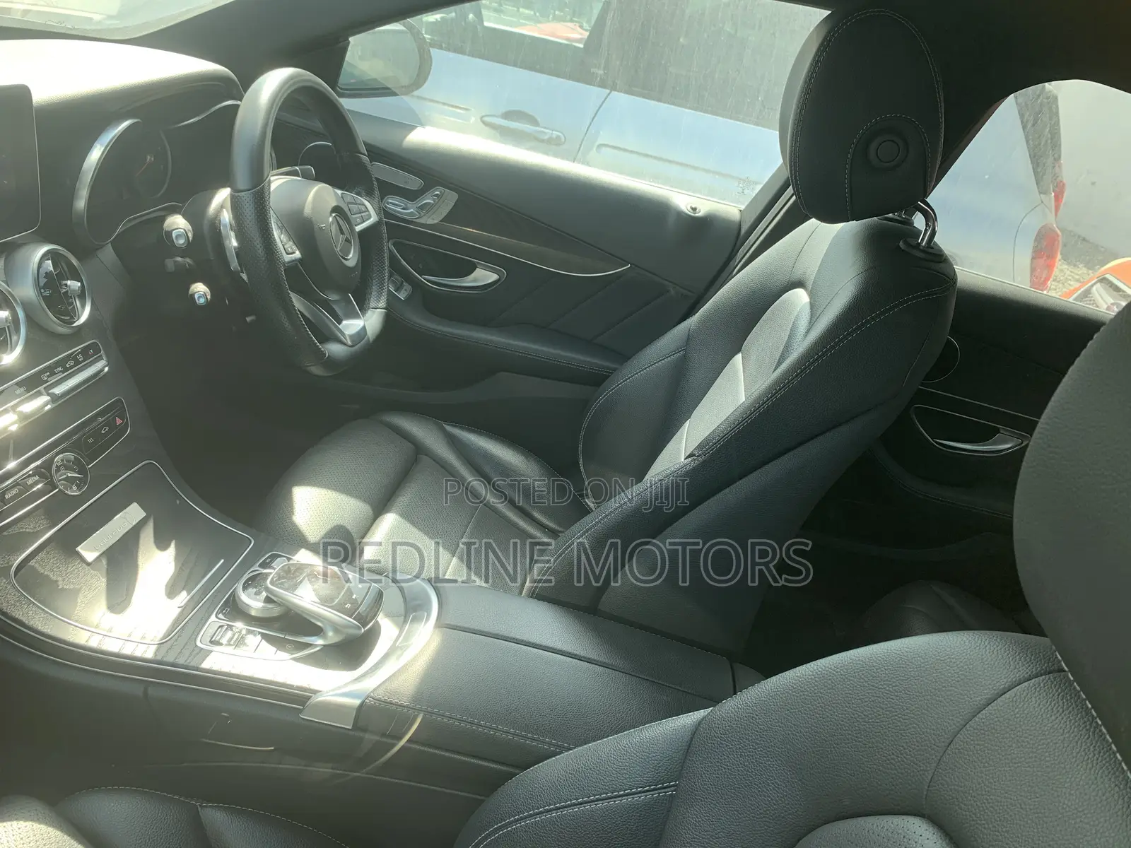 Mercedes-Benz C220 Base 2018 Blue