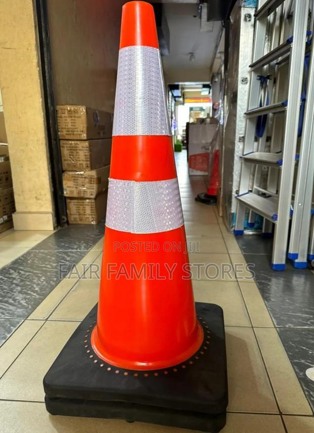 Top Quality Road Traffic Cones - main view